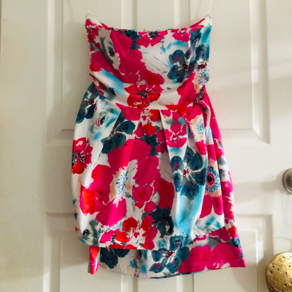 Women’s floral mini dress